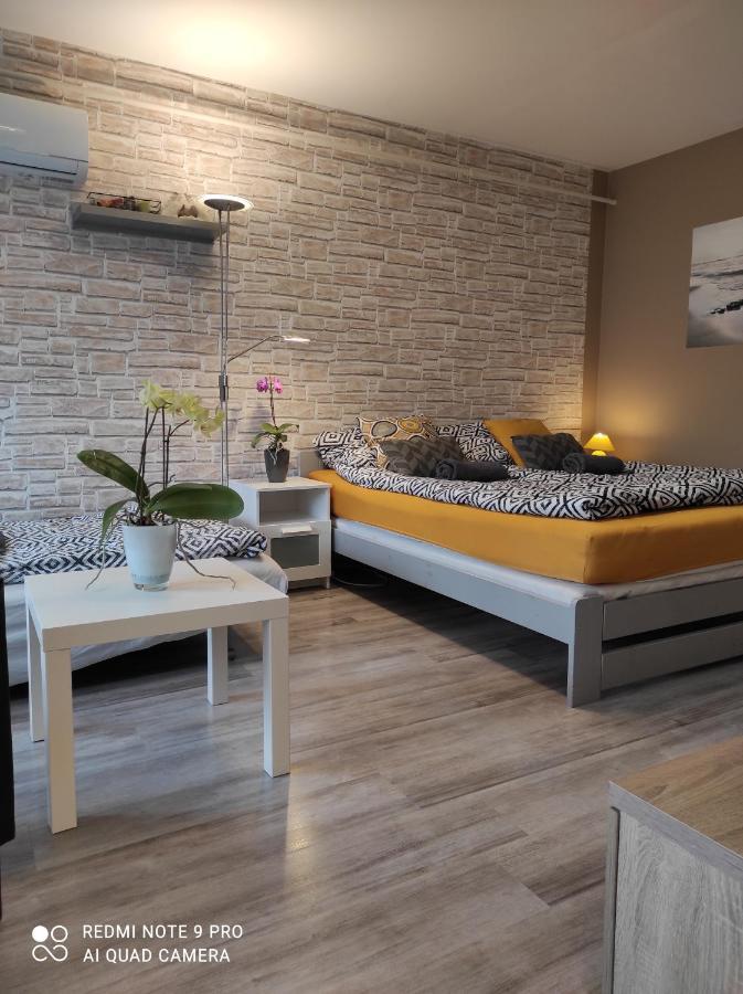 Baross apartman Kaposvar Bagian luar foto